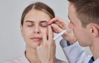 plastic surgeon prepares for Blepharoplasty, Blepharoplasty operation